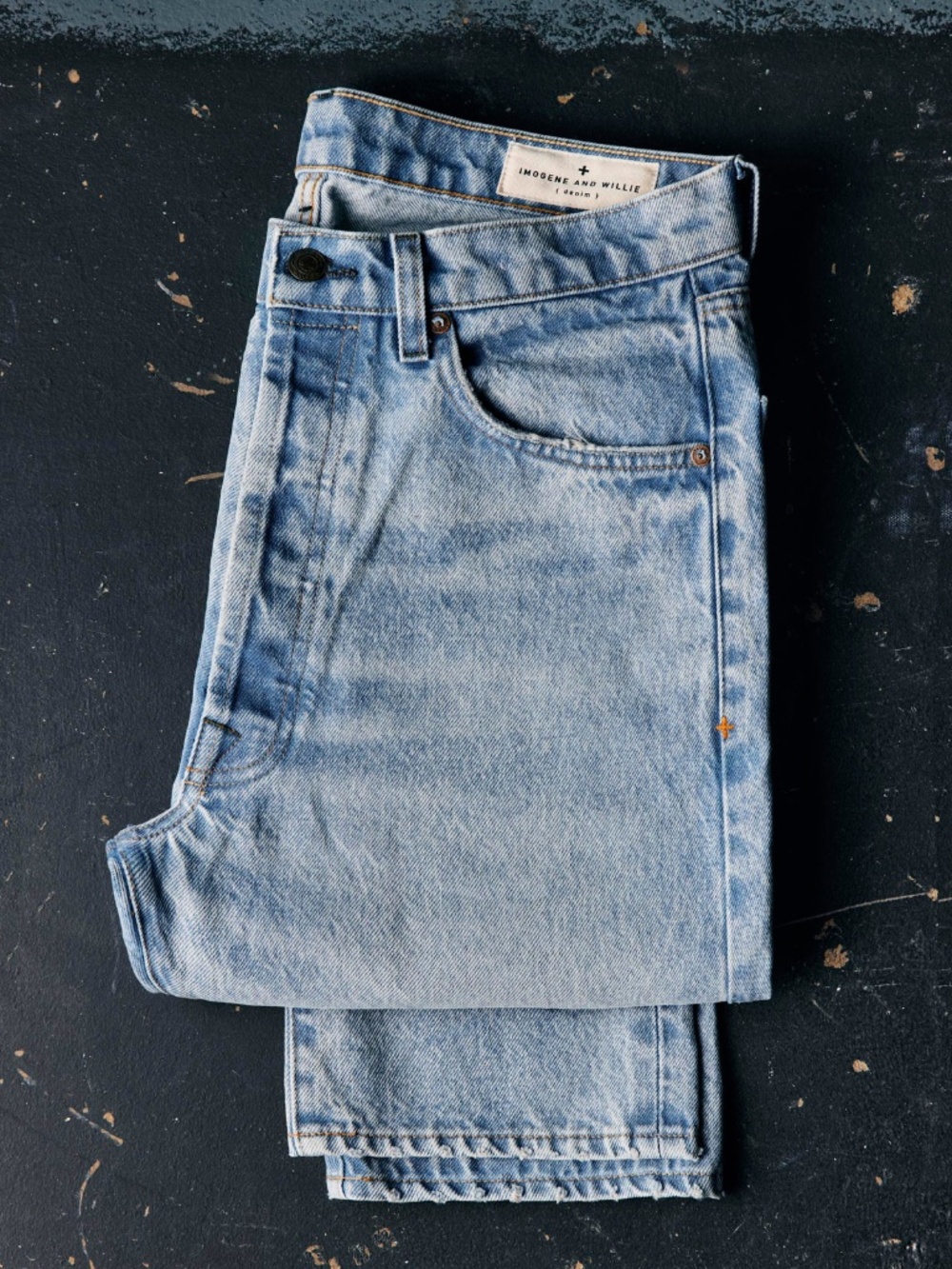 imogene + willie russell wakeford light wash denim like new 33"